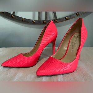 Laser pink pointed heels Jessica Simpson Size 7